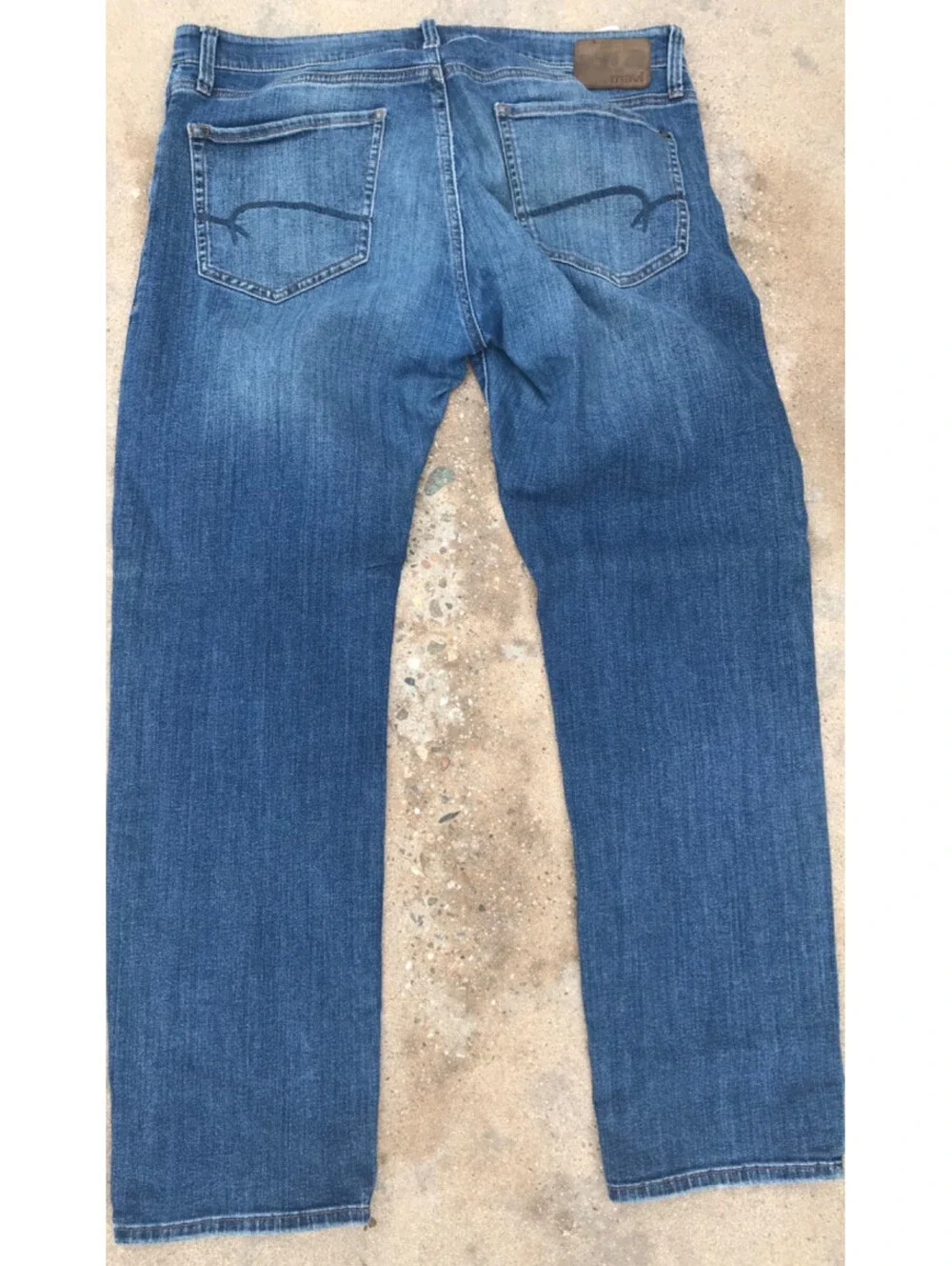 Mavi Jeans Zach Straight Leg Jeans Mens Blue Medium Wash Denim Pants Zip Fly